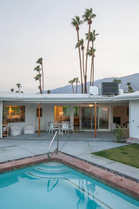 Mid-Century Modern Gem W/ Big Yard Beautiful Views Palm Springs Exterior foto